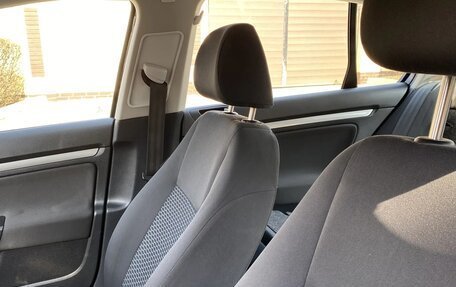 Volkswagen Jetta VI, 2010 год, 800 000 рублей, 13 фотография