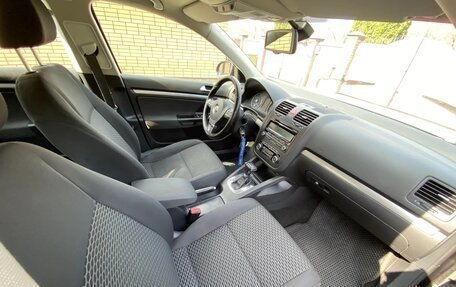 Volkswagen Jetta VI, 2010 год, 800 000 рублей, 20 фотография