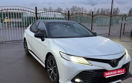 Toyota Camry, 2020 год, 2 900 000 рублей, 7 фотография