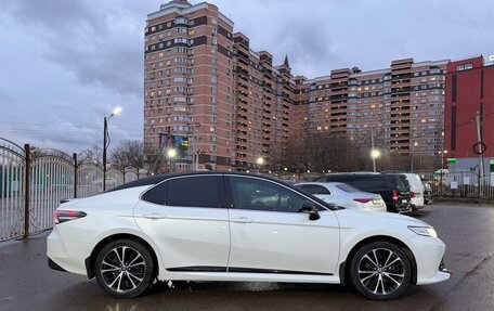 Toyota Camry, 2020 год, 2 900 000 рублей, 9 фотография