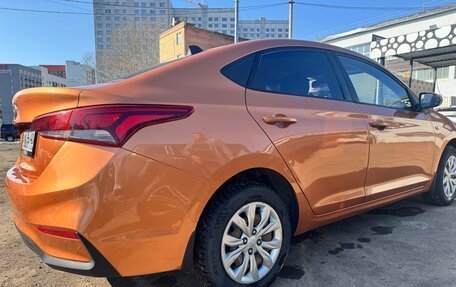 Hyundai Solaris II рестайлинг, 2017 год, 1 075 000 рублей, 3 фотография