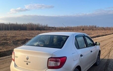 Renault Logan II, 2017 год, 710 000 рублей, 5 фотография