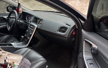 Volvo S60 III, 2011 год, 950 000 рублей, 10 фотография