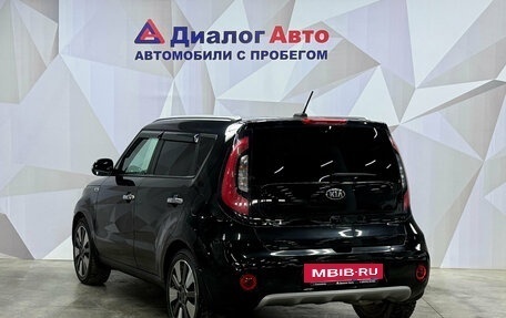 KIA Soul II рестайлинг, 2018 год, 1 530 000 рублей, 4 фотография