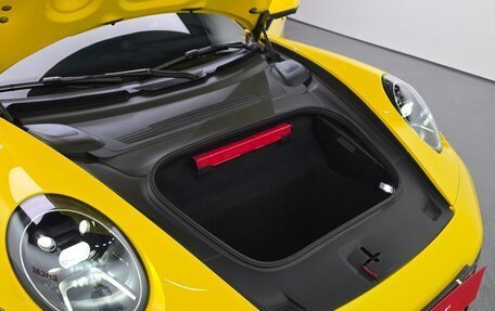 Porsche 911, 2021 год, 13 925 000 рублей, 20 фотография