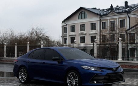 Toyota Camry, 2021 год, 3 350 000 рублей, 1 фотография