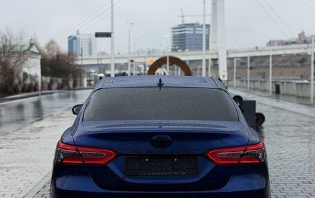 Toyota Camry, 2021 год, 3 350 000 рублей, 4 фотография