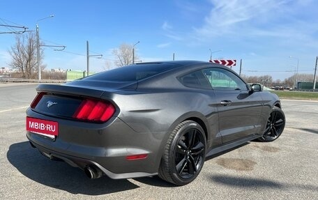 Ford Mustang VI рестайлинг, 2016 год, 3 350 000 рублей, 4 фотография