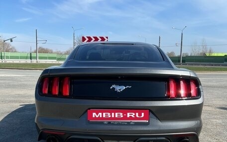 Ford Mustang VI рестайлинг, 2016 год, 3 350 000 рублей, 5 фотография