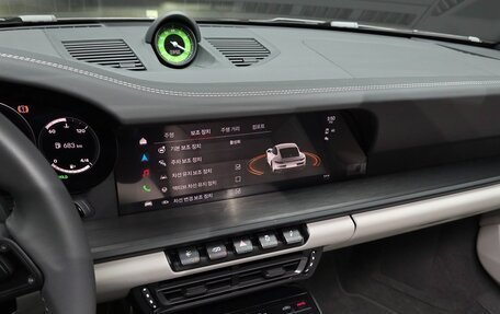 Porsche 911, 2023 год, 17 652 000 рублей, 14 фотография
