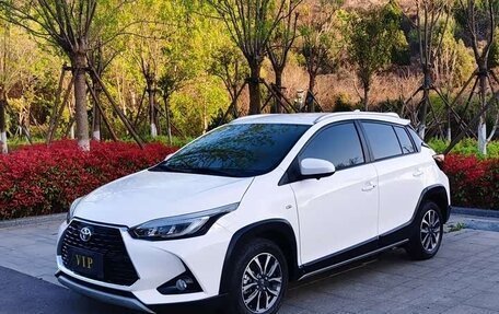 Toyota Yaris XP150 рестайлинг, 2023 год, 1 250 000 рублей, 1 фотография