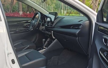 Toyota Yaris XP150 рестайлинг, 2023 год, 1 250 000 рублей, 10 фотография