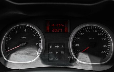 Renault Duster I рестайлинг, 2013 год, 1 024 000 рублей, 12 фотография