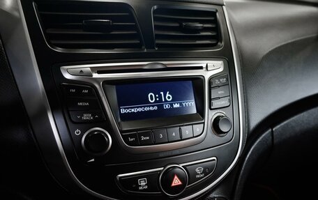 Hyundai Solaris II рестайлинг, 2015 год, 1 049 000 рублей, 13 фотография