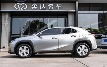 Lexus UX I, 2022 год, 4 300 009 рублей, 7 фотография