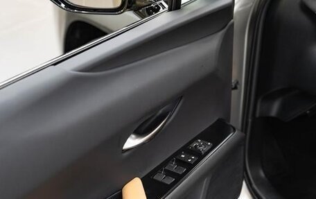 Lexus UX I, 2022 год, 4 300 009 рублей, 9 фотография