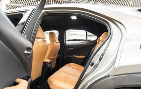 Lexus UX I, 2022 год, 4 300 009 рублей, 20 фотография