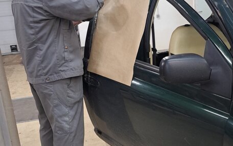 Toyota Yaris I рестайлинг, 1999 год, 715 000 рублей, 21 фотография