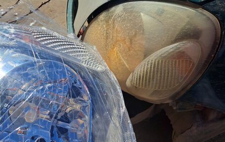 Toyota Yaris I рестайлинг, 1999 год, 715 000 рублей, 26 фотография