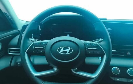 Hyundai Elantra, 2022 год, 1 860 000 рублей, 6 фотография