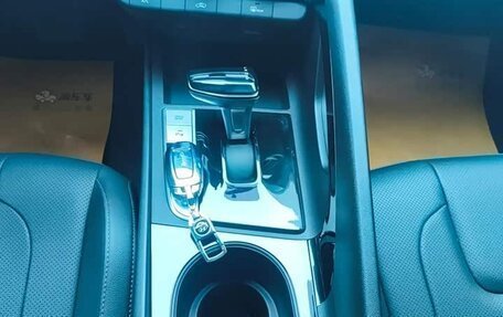 Hyundai Elantra, 2022 год, 1 860 000 рублей, 8 фотография