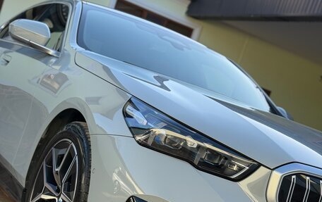 BMW 5 серия, 2023 год, 6 850 000 рублей, 4 фотография