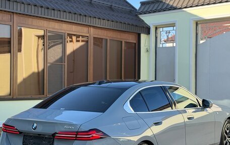 BMW 5 серия, 2023 год, 6 850 000 рублей, 2 фотография