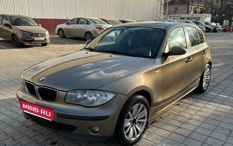 BMW 1 серия, 2006 год, 630 000 рублей, 2 фотография