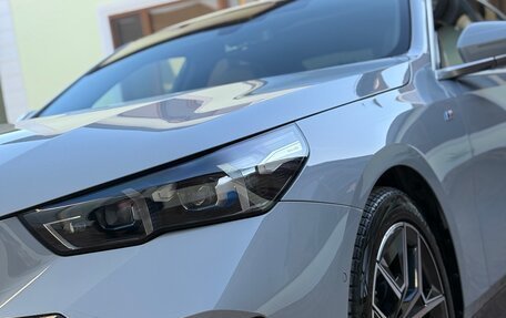 BMW 5 серия, 2023 год, 6 850 000 рублей, 5 фотография