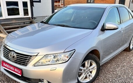 Toyota Camry, 2012 год, 1 670 000 рублей, 1 фотография