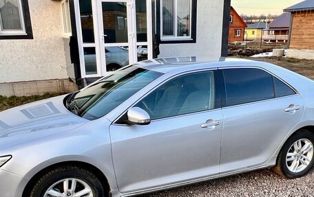 Toyota Camry, 2012 год, 1 670 000 рублей, 10 фотография