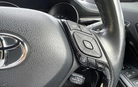 Toyota C-HR I рестайлинг, 2022 год, 1 830 060 рублей, 13 фотография