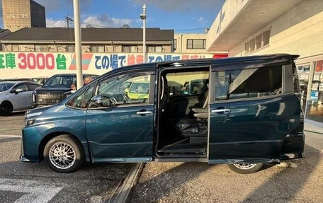 Toyota Voxy III, 2020 год, 1 999 060 рублей, 4 фотография