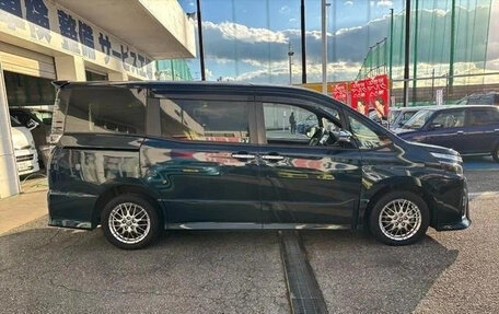 Toyota Voxy III, 2020 год, 1 999 060 рублей, 8 фотография