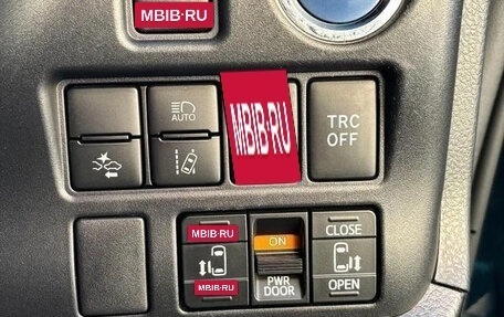 Toyota Voxy III, 2020 год, 1 999 060 рублей, 21 фотография