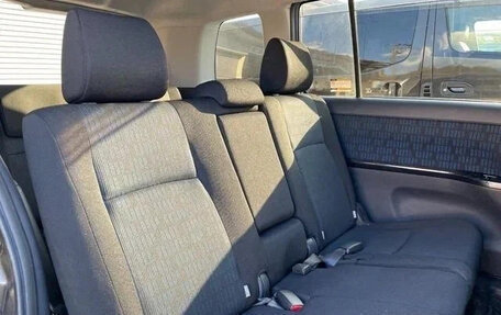 Toyota ISis I, 2015 год, 1 130 060 рублей, 11 фотография