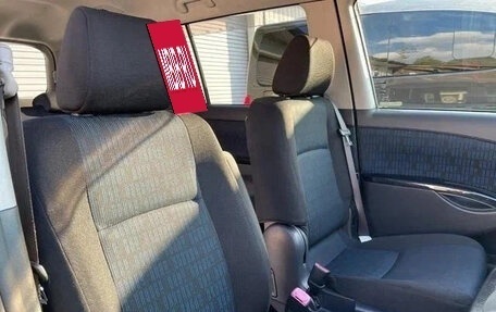 Toyota ISis I, 2015 год, 1 130 060 рублей, 10 фотография