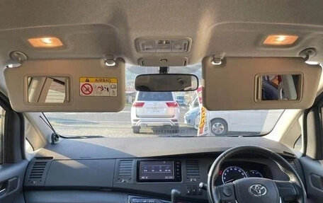 Toyota ISis I, 2015 год, 1 130 060 рублей, 15 фотография
