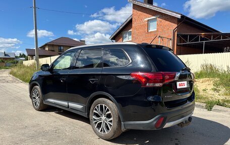 Mitsubishi Outlander III рестайлинг 3, 2016 год, 1 750 000 рублей, 6 фотография