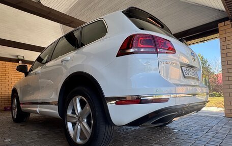 Volkswagen Touareg III, 2016 год, 3 999 999 рублей, 2 фотография