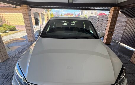 Volkswagen Touareg III, 2016 год, 3 999 999 рублей, 10 фотография