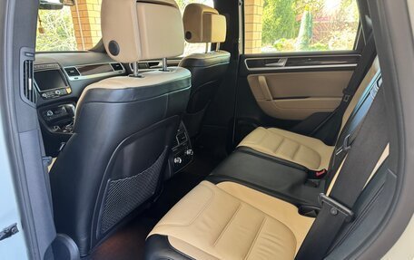 Volkswagen Touareg III, 2016 год, 3 999 999 рублей, 6 фотография