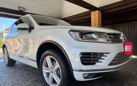Volkswagen Touareg III, 2016 год, 3 999 999 рублей, 3 фотография