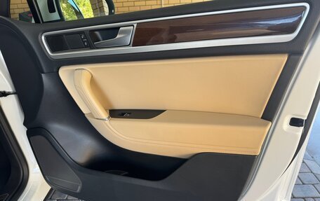 Volkswagen Touareg III, 2016 год, 3 999 999 рублей, 14 фотография