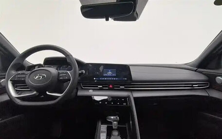 Hyundai Elantra, 2023 год, 1 300 010 рублей, 9 фотография