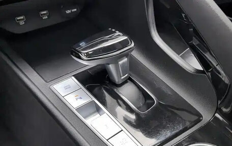 Hyundai Elantra, 2023 год, 1 300 010 рублей, 19 фотография
