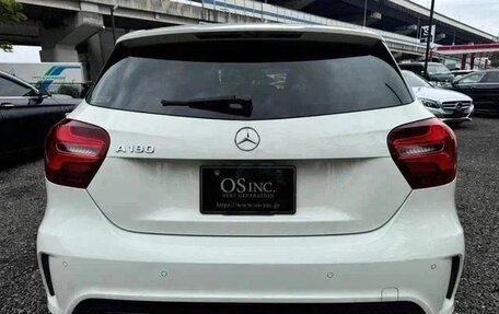 Mercedes-Benz A-Класс, 2018 год, 1 250 007 рублей, 10 фотография