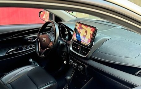 Toyota Yaris XP150 рестайлинг, 2021 год, 1 285 000 рублей, 11 фотография