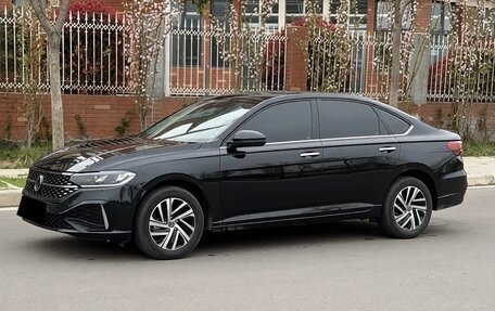 Volkswagen Lavida, 2023 год, 1 950 009 рублей, 3 фотография