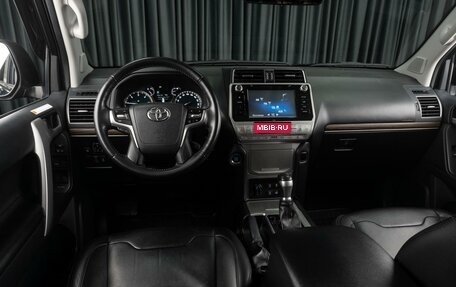 Toyota Land Cruiser Prado 150 рестайлинг 2, 2019 год, 5 459 000 рублей, 6 фотография